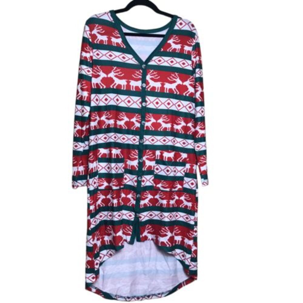 Fashion Cardigan Women Medium Christmas Holiday Reindeer Print  Button Up Pocket